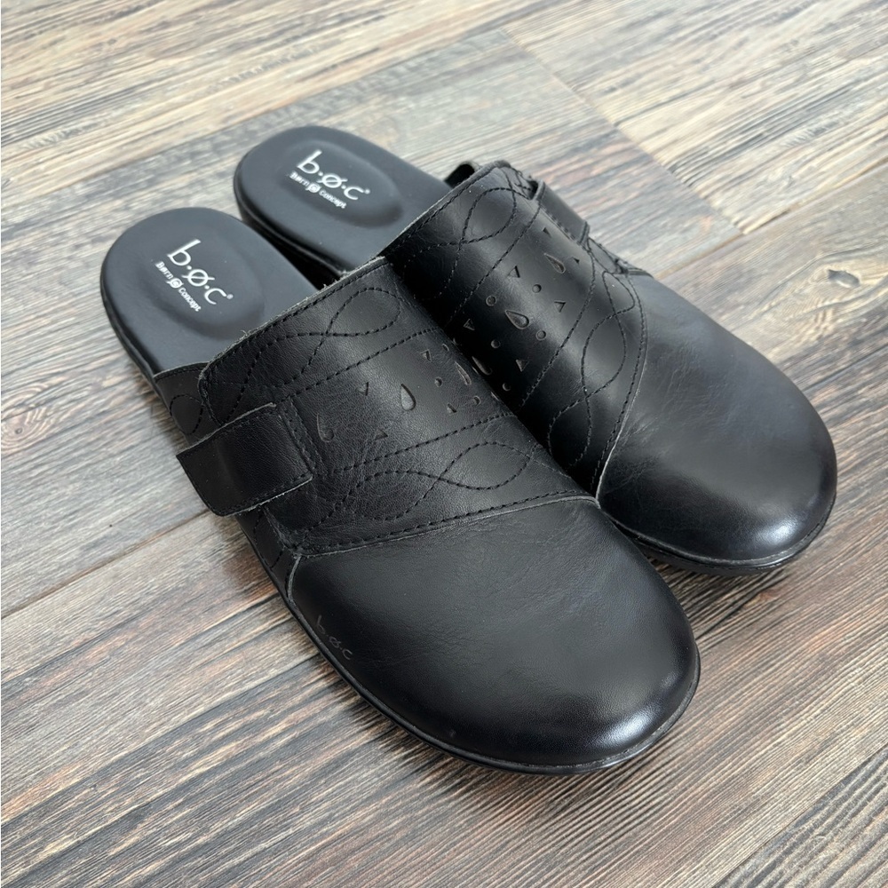 B.O.C. Born Concept Black Leather Slip On Mules Shoes Womens 9 Adjustable Strap